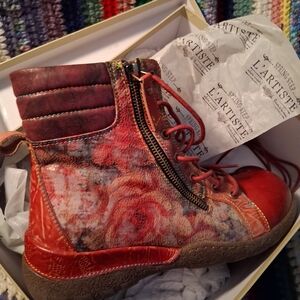L'ATISTE Red Floral Ankle Booties